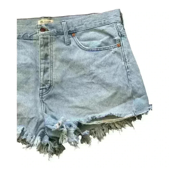 Madewell Distressed Relaxed Denim Shorts in Cedarcroft Wash Women’s 32 - Picture 4 of 10